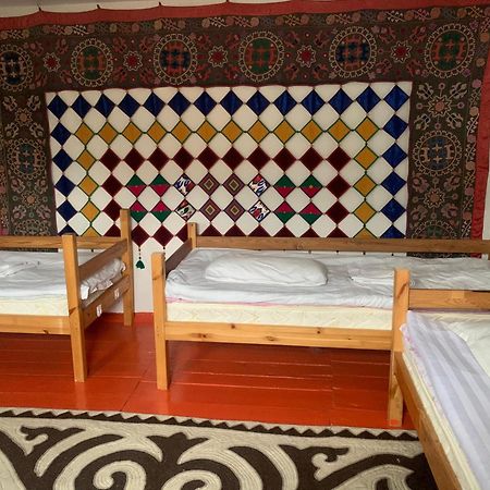 Naryn Guest House Eksteriør bilde