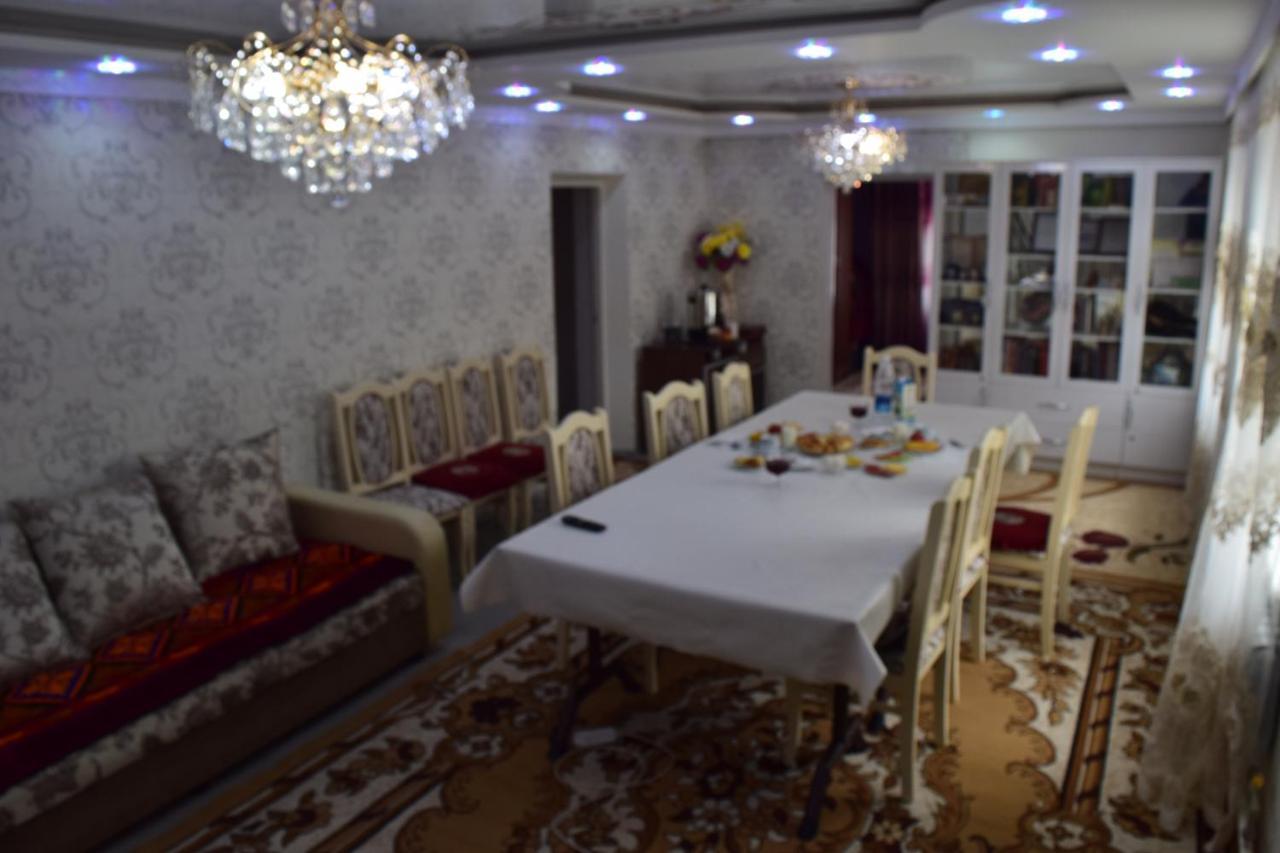 Naryn Guest House Eksteriør bilde