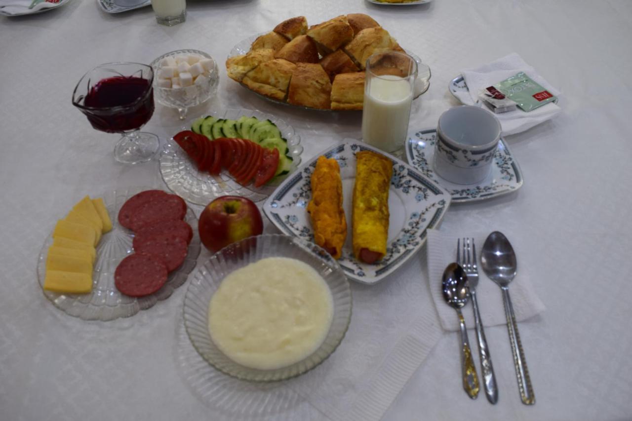 Naryn Guest House Eksteriør bilde