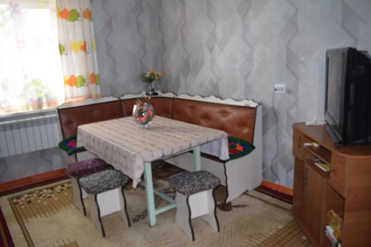 Naryn Guest House Eksteriør bilde