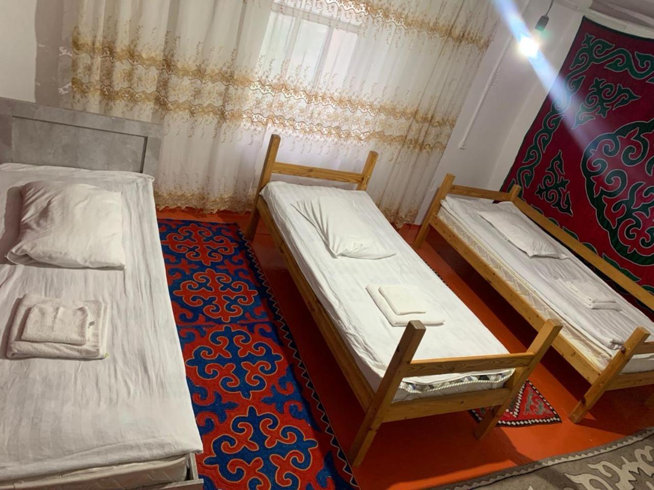 Naryn Guest House Eksteriør bilde